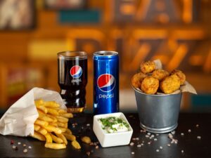 Nuggets + Cartofi + Sos alb + Doză suc sau bere