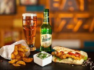 Sandwich Pollo + Cartofi + Sos alb + Doză suc sau bere